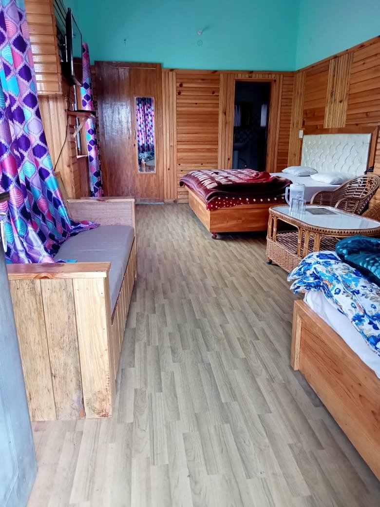 Triple Deluxe - Beds